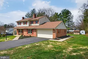 2348 Henbird Ln, Lancaster, PA 17601 - Photo 4