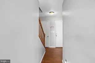 311 Elmshire Dr, Lancaster, PA 17603 - Photo 4