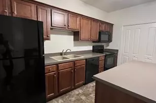 535 Hometowne Terrace, Lititz, PA 17543 - Photo 6