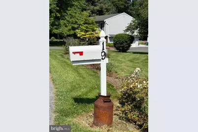19 Valerie Drive, Elizabethtown, PA 17022 - Photo 2
