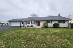 1847 Hossler Rd, Manheim, PA 17545 - Photo 2