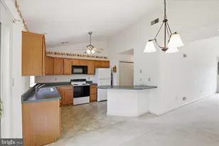 23 Bradford St, Millersville, PA 17551 - Photo 10