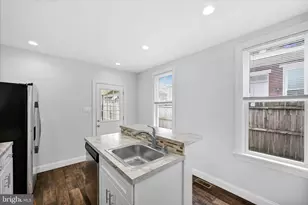 227 N 3rd St, Columbia, PA 17512 - Photo 8