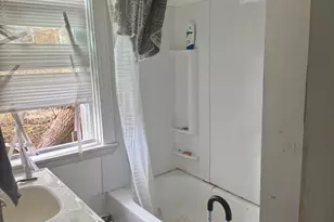 329 W King St, Lancaster, PA 17603 - Photo 6