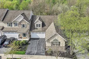 332 Wendover Way, Lancaster, PA 17603 - Photo 2