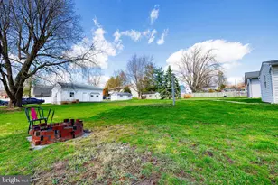 222 N Market Ave, Mount Joy, PA 17552 - Photo 6