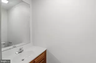 129 Carriage House Dr, Willow Street, PA 17584 - Photo 12