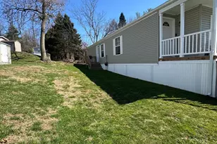 2 Ponderosa Ln, New Providence, PA 17560 - Photo 2