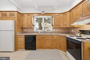 405 College Ave, Lancaster, PA 17603 - Photo 18