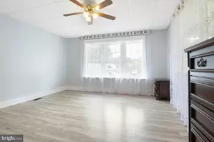 1055 Louise Ave, Lancaster, PA 17601 - Photo 8