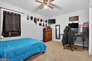 1390 Carole Ln, Manheim, PA 17545 - Photo 12