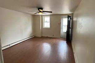 362 S 3rd St, Columbia, PA 17512 - Photo 2