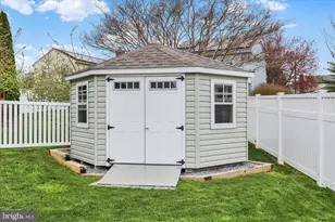 307 Cottonwood Ln, New Holland, PA 17557 - Photo 30