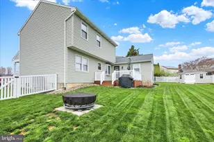 307 Cottonwood Ln, New Holland, PA 17557 - Photo 28