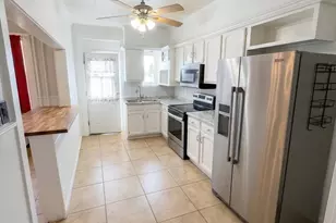 22 E Liberty St, Lancaster, PA 17602 - Photo 12