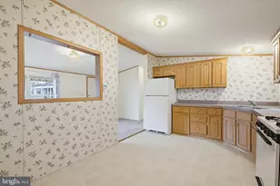 22 Madge Dr, Lancaster, PA 17603 - Photo 8