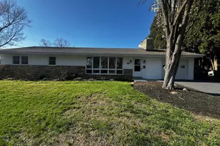 415 E Willow St, Elizabethtown, PA 17022 - Photo 1