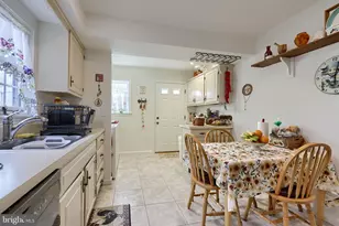 330 Valleybrook Dr, Lancaster, PA 17601 - Photo 6