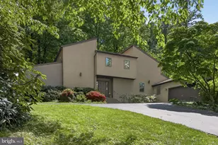 2624 Spring Valley Rd, Lancaster, PA 17601 - Photo 1