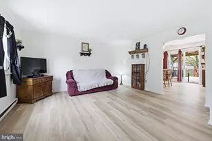 212 Beechwood Ln, Elizabethtown, PA 17022 - Photo 4