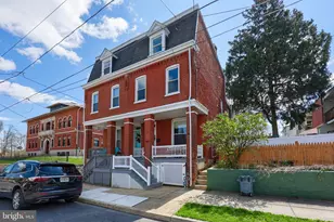 404 E Clay St, Lancaster, PA 17602 - Photo 2