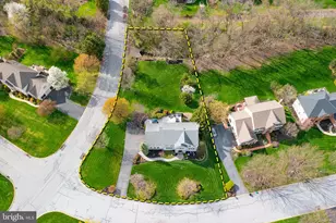 1100 Sunwood Ln, Lancaster, PA 17601 - Photo 2