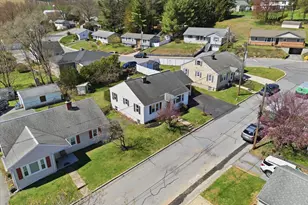 216 N Pitt St, Manheim, PA 17545 - Photo 4
