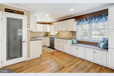 2049 Pine Drive, Lancaster, PA 17601 - Photo 6