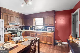 35 W Donegal St, Mount Joy, PA 17552 - Photo 4