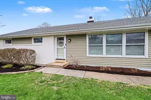 247 Froelich Ave, Mountville, PA 17554 - Photo 4