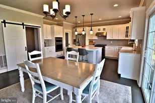 1071 Valley Crossing Dr, Lititz, PA 17543 - Photo 30
