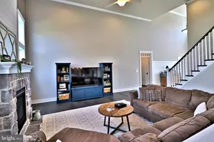 1071 Valley Crossing Dr, Lititz, PA 17543 - Photo 20