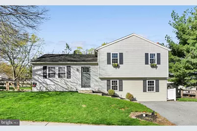 240 Birchwood Lane, Lititz, PA 17543 - Photo 2