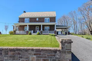 663 Wide Hollow Rd, East Earl, PA 17519 - Photo 2