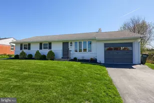 117 Whitney Rd, Lancaster, PA 17603 - Photo 2