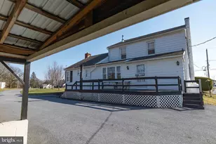 31 Hershey Ave, Paradise, PA 17562 - Photo 2