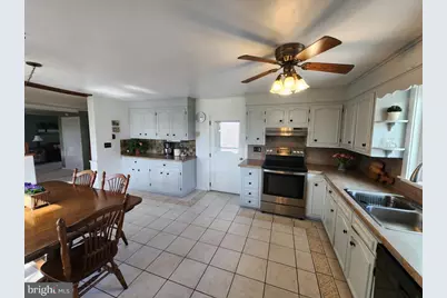 2575 Valley Road, Manheim, PA 17545 - Photo 10