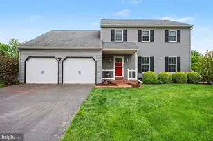 41 Hemlock Ln, Leola, PA 17540 - Photo 2