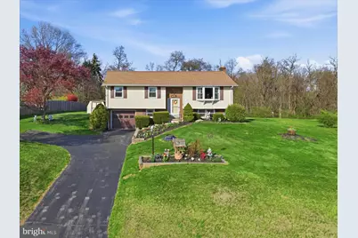 325 N Colebrook Road, Manheim, PA 17545 - Photo 2