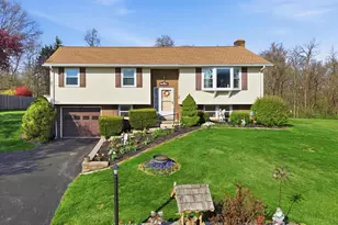 325 N Colebrook Rd, Manheim, PA 17545 - Photo 1