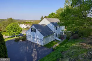 1032 Sunwood Ln, Lancaster, PA 17601 - Photo 10