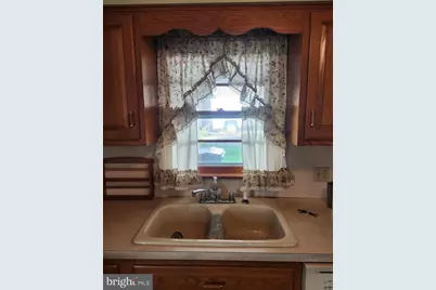 1736 Heritage Avenue, Lancaster, PA 17603 - Photo 6