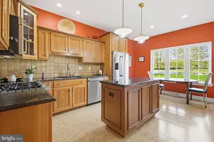 704 Woodfield Dr, Lititz, PA 17543 - Photo 10