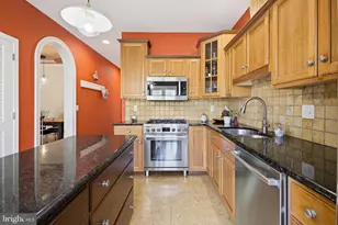 704 Woodfield Dr, Lititz, PA 17543 - Photo 12