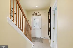 407 Lake St, Ephrata, PA 17522 - Photo 2