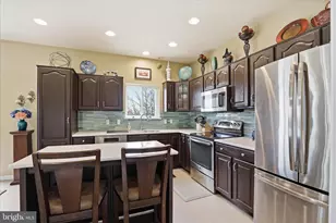 407 Lake St, Ephrata, PA 17522 - Photo 14