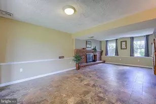 2451 Cypress Dr, Lancaster, PA 17602 - Photo 30