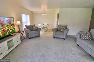 32 Valleybrook Dr, Lancaster, PA 17601 - Photo 4