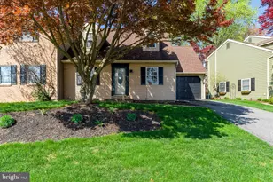 450 Daisy Ln, Lancaster, PA 17602 - Photo 2