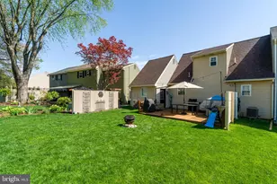 450 Daisy Ln, Lancaster, PA 17602 - Photo 8
